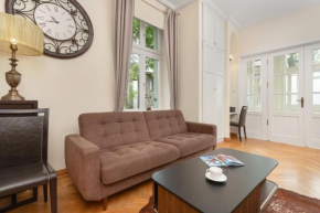 Nadmorski Apartament z Parkingiem i Ogrodem Blisko Molo w Sopocie by Rent like home